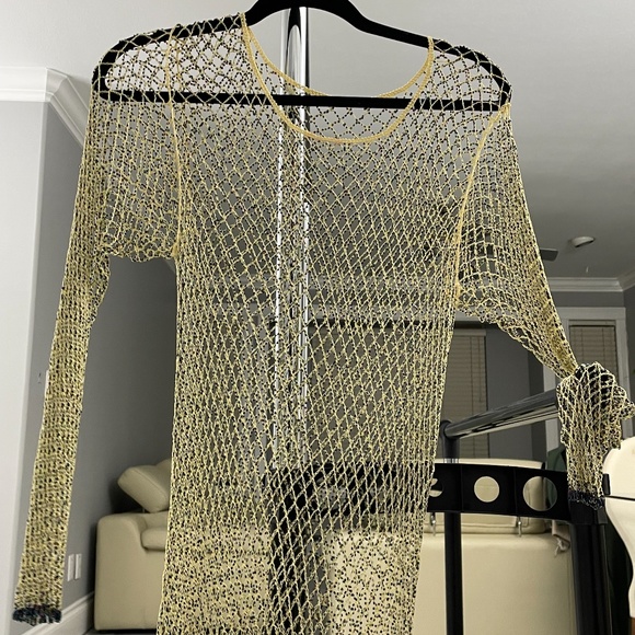 NWOT fishnet style full sleeve top - Picture 2 of 2